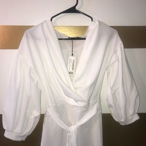 Boohoo White/Ivory Off The Shoulder Dress
